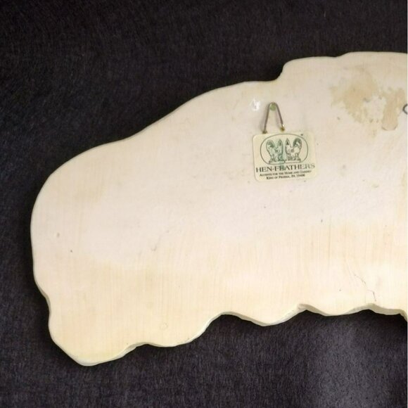 Vintage Twin Angel Cherub Wall Plaque, Hanging Wall Art 10" by Hen-Feathers - Picture 5 of 6